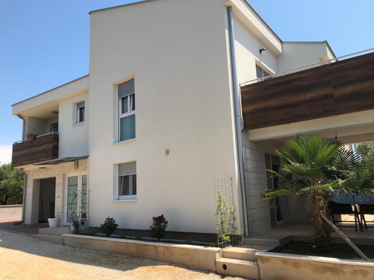 Apartmani Gavran Sukošan Extérieur photo